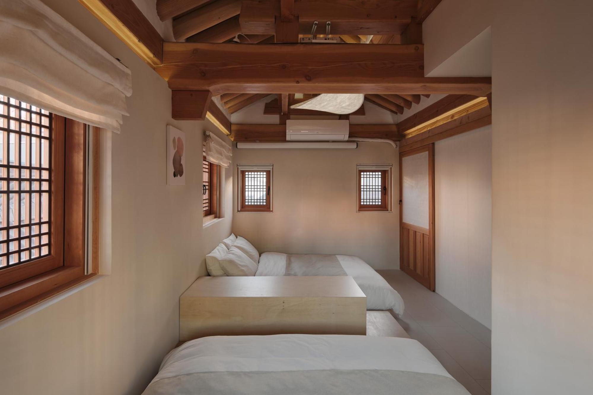 The Korean Traditional Hanok In Downtown Seoul For Convenient Public Transportation - Seoul Ari Eksteriør bilde