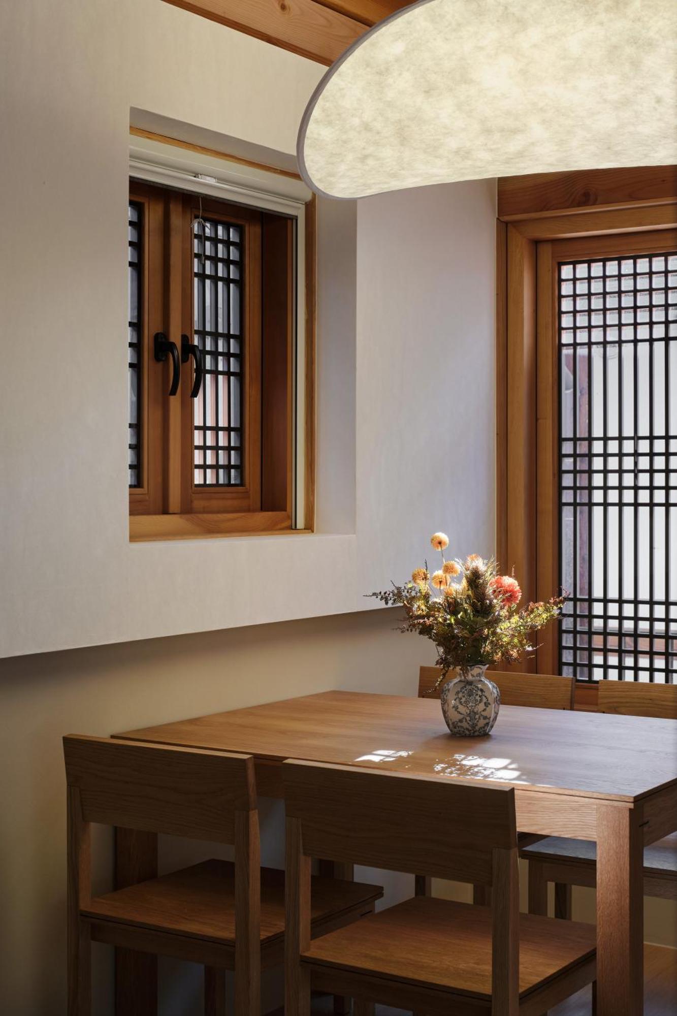 The Korean Traditional Hanok In Downtown Seoul For Convenient Public Transportation - Seoul Ari Eksteriør bilde
