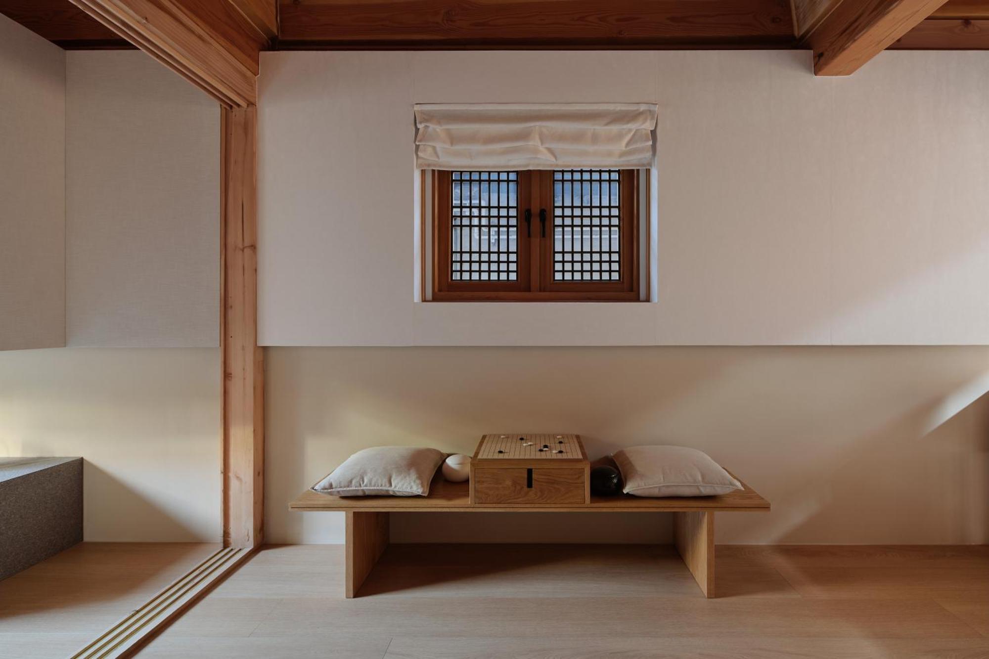 The Korean Traditional Hanok In Downtown Seoul For Convenient Public Transportation - Seoul Ari Eksteriør bilde